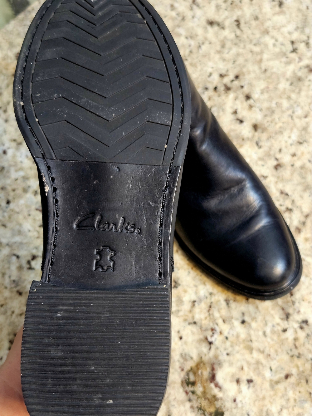 Clarks Black Leather Chelsea Ankle Boots Women's Sz 8 - Picture 7 of 8